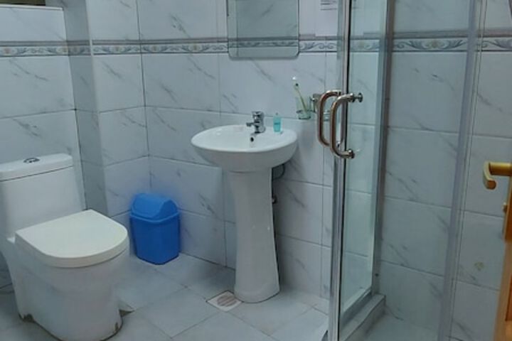Room 10 of 35