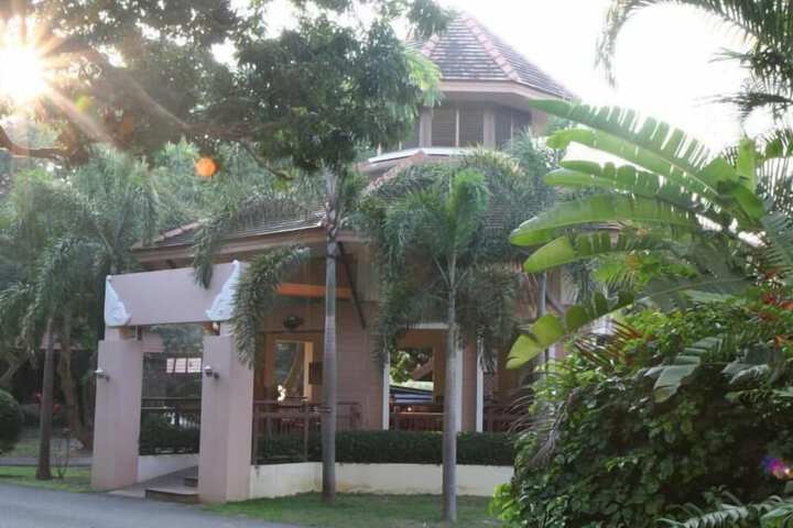 Hotel 38 of 40