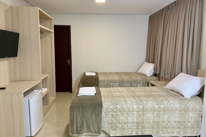 Room 40 of 84