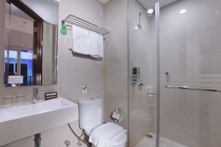 Room 11 of 29