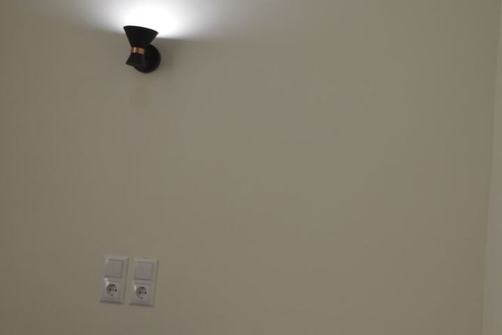 Room 11 of 35