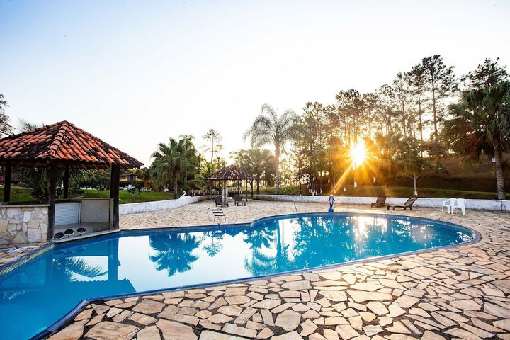 Pool 18 of 65
