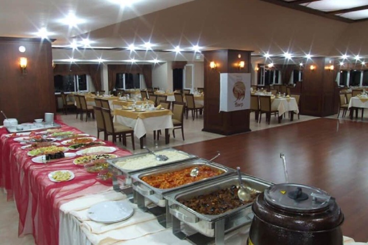 Dining Photos