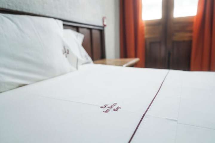 Room 18 of 76