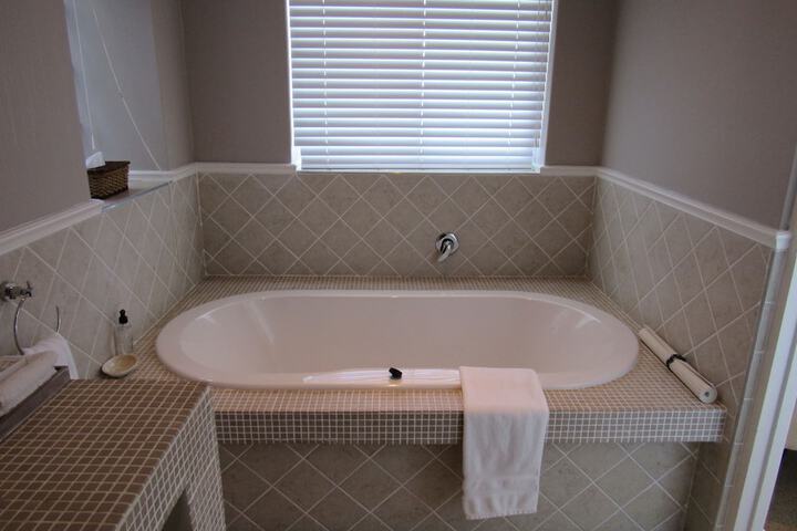 Room 12 of 23