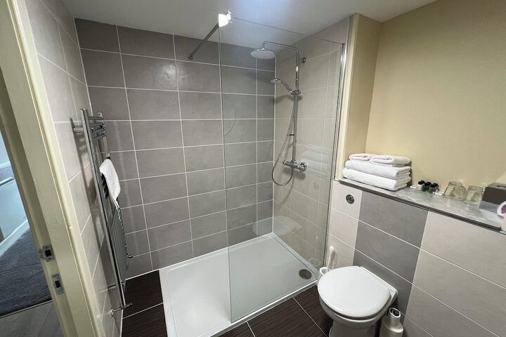 Room 10 of 52
