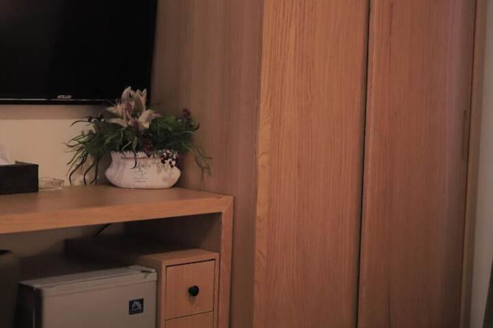 Room 41 of 60