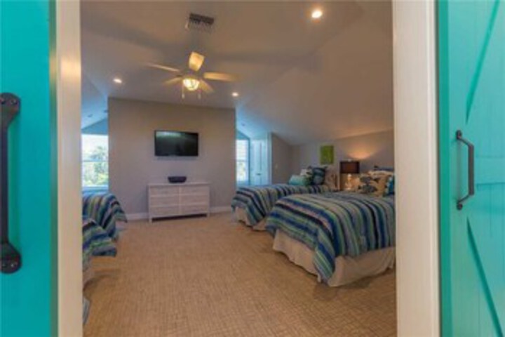 Room 20 of 23