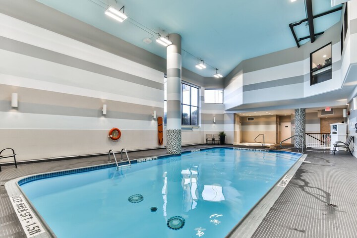 Hotel with Pool