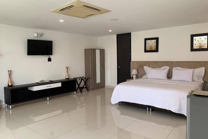 Room 6 of 51