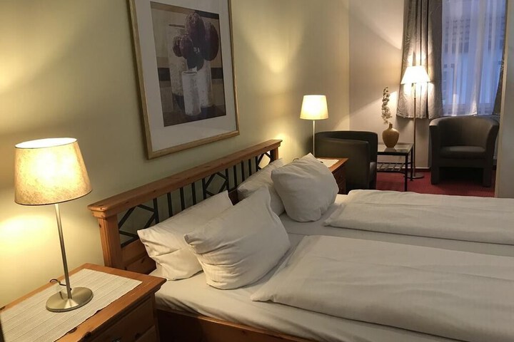 Room 11 of 47