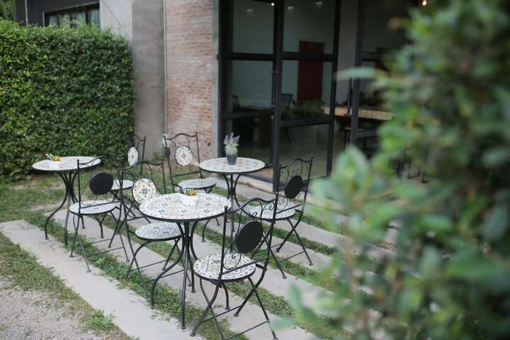 Breakfast/Coffee Service 72 of 105