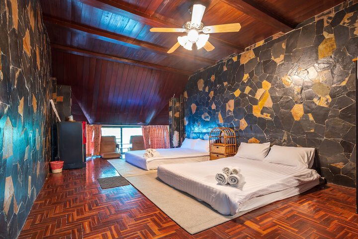 Room 3 of 29