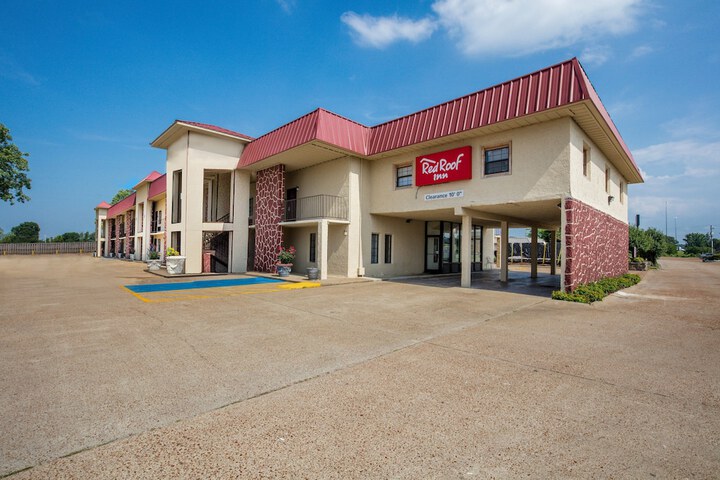 Hotel Entry
