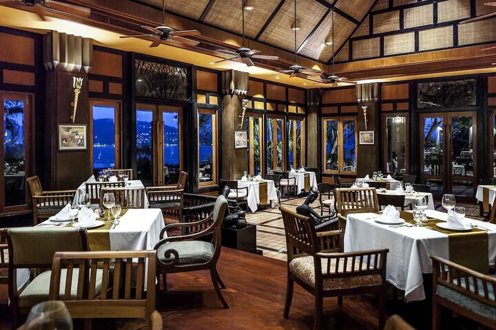 Dining 166 of 257