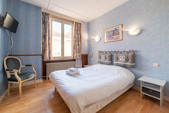 Room 7 of 31