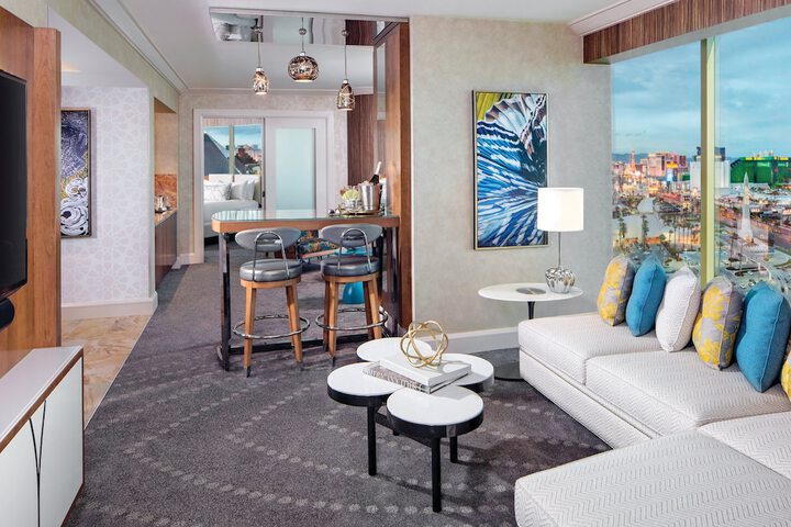Room 27 of 70