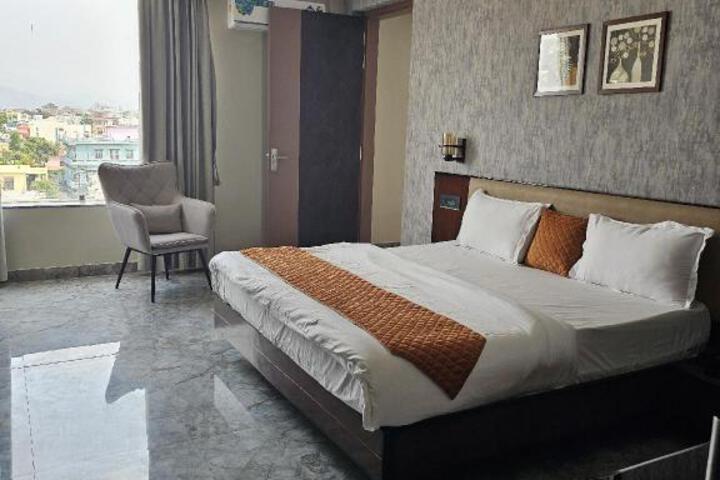 General 44 of 50