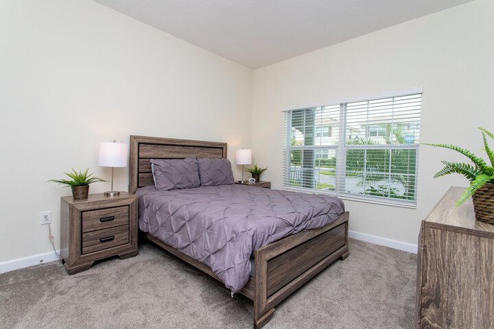 Room 4 of 58