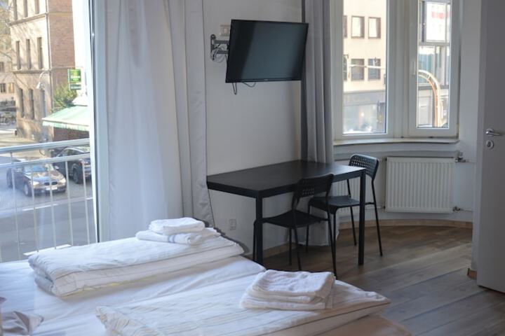 Room 6 of 29