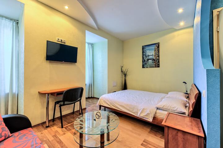Room 5 of 40