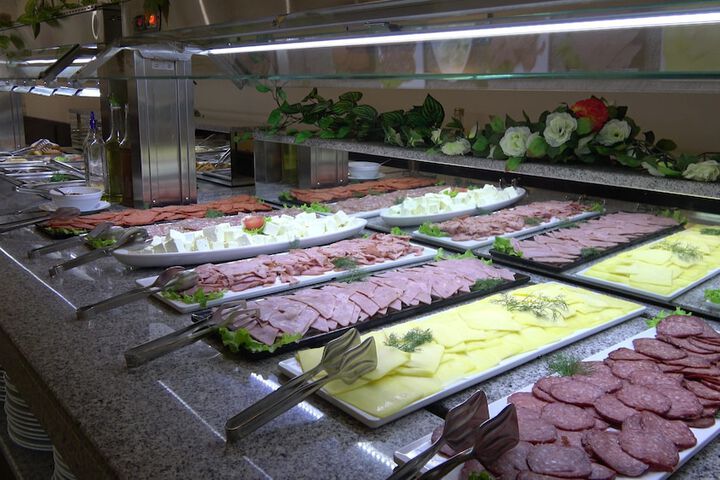Dining 86 of 132