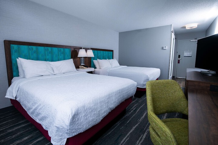 2 Double Beds Accessible (8 of 9)