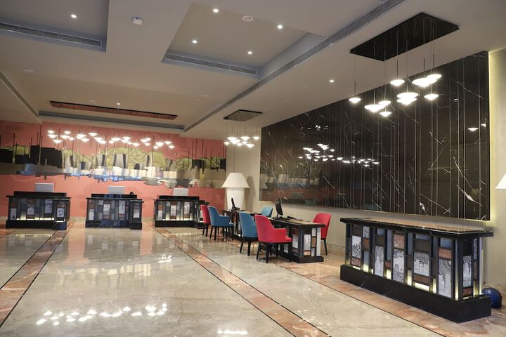Exterior of THE CRUZE PREMIUM BOUTIQUE HOTEL
