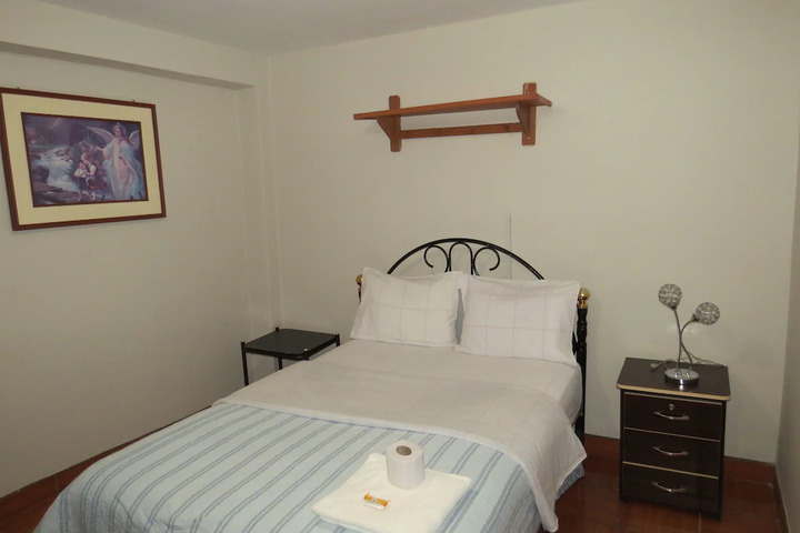 Room 9 of 10
