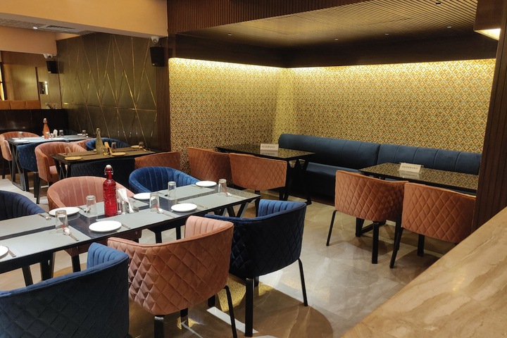 Dining 74 of 103