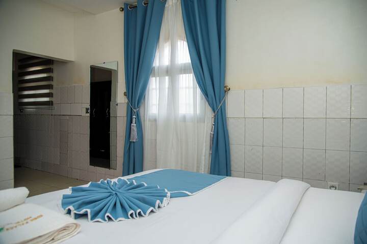 Room 19 of 110