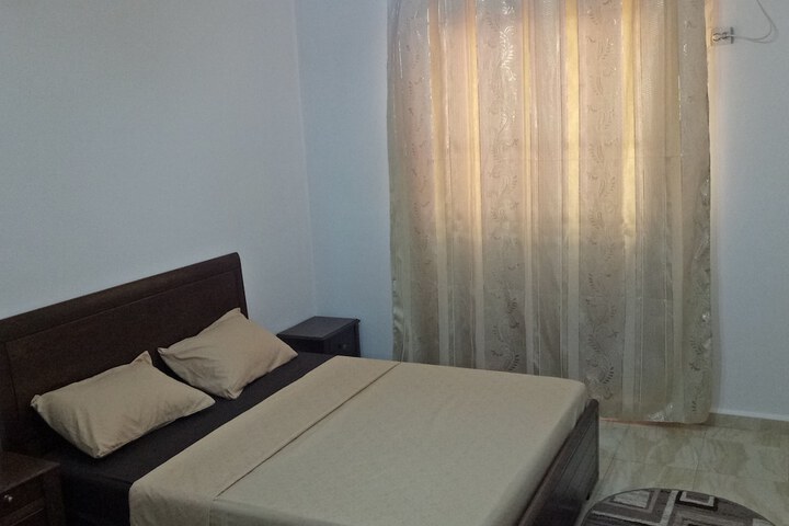 Room 3 of 10