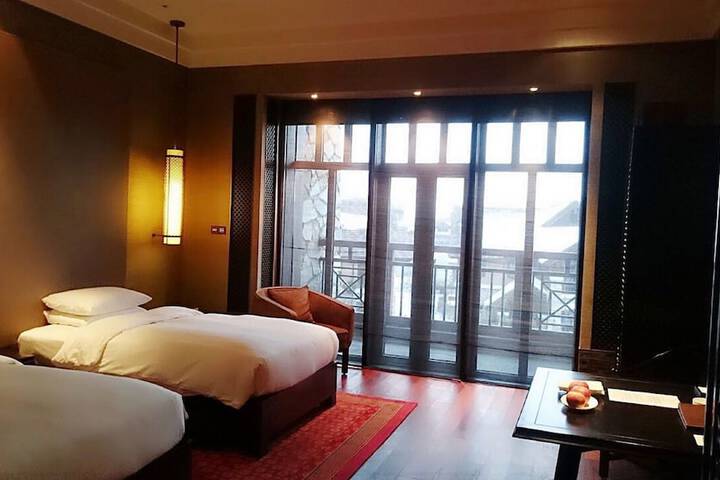 Room 8 of 31