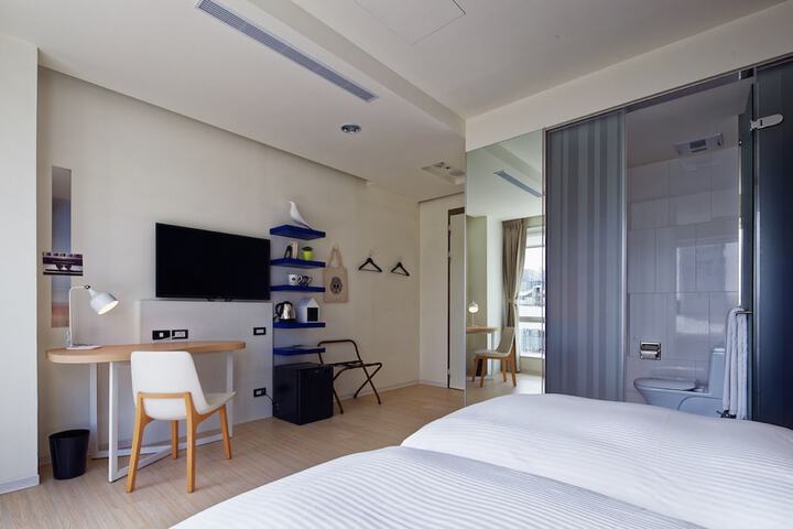 Room 31 of 160