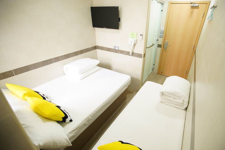Room 67 of 195