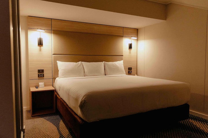 Room 41 of 107
