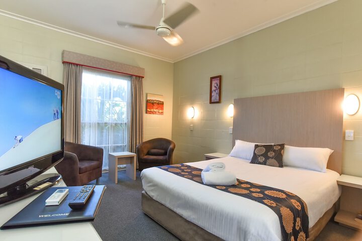 Room 4 of 79