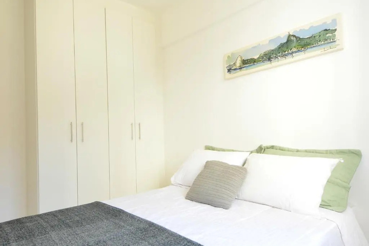 Room 2 of 21