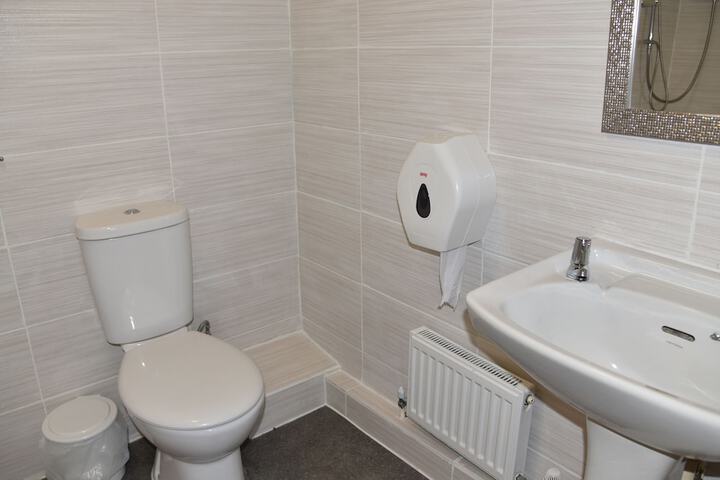 Room 14 of 28