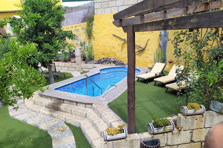 Hotel Pool