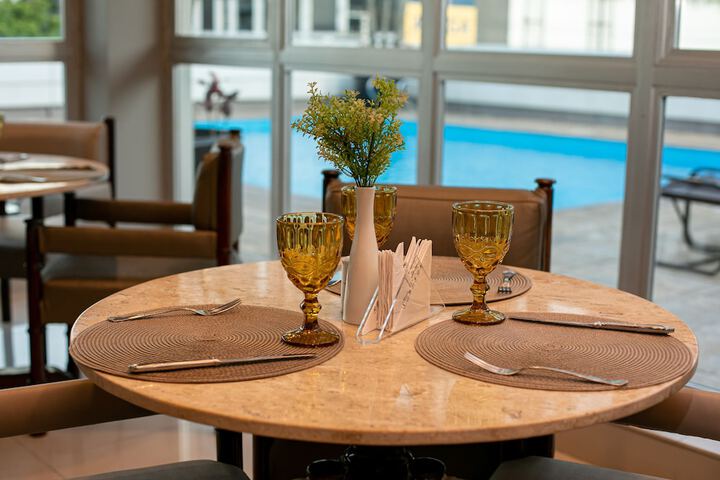 Breakfast/Coffee Service 114 of 139