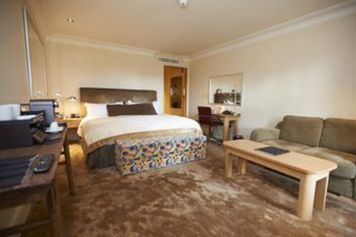 Room 43 of 72