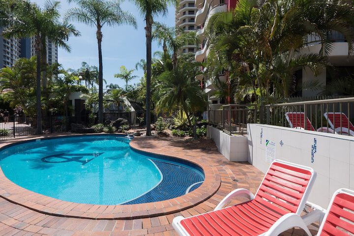 Hotel Pool