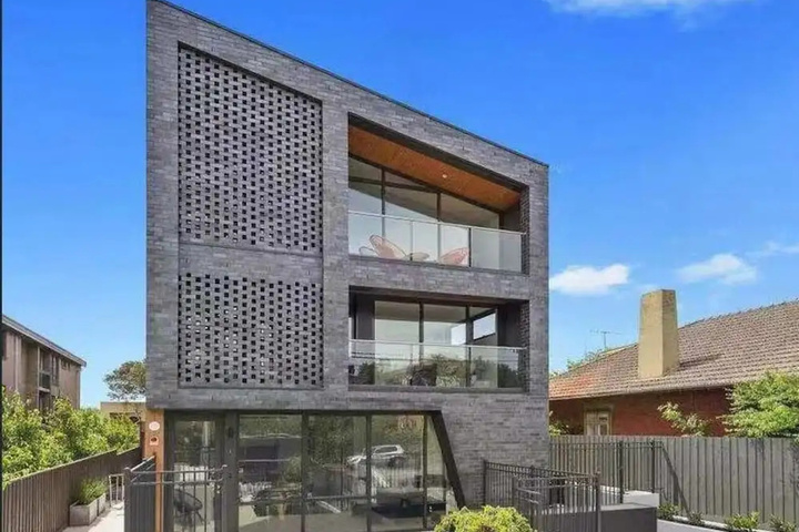 106 Modern Prestige 3 storey New Establishment VR