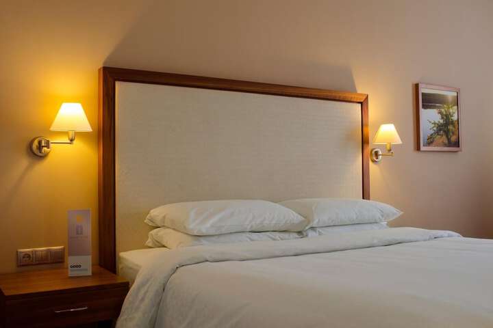 Room 8 of 52