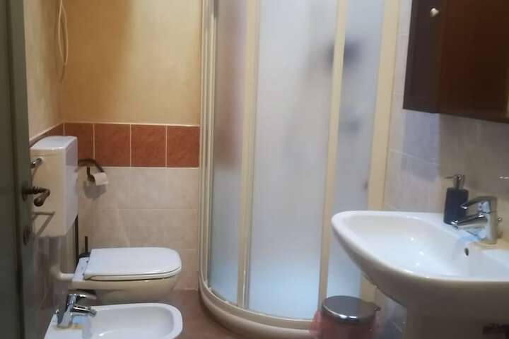 Room 8 of 43
