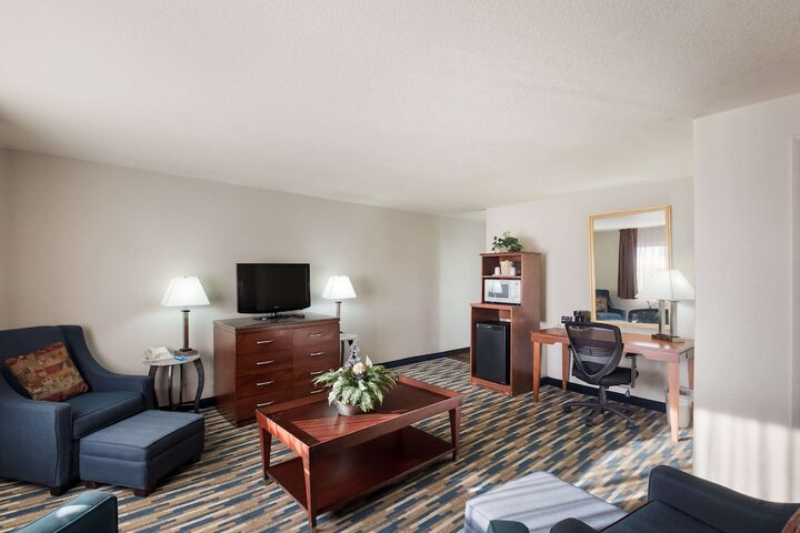 Room 30 of 57