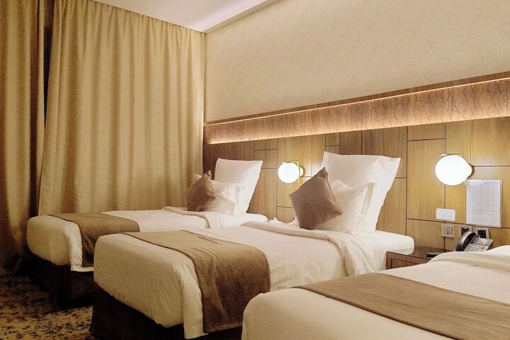 Room 7 of 78
