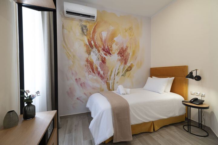 Room 8 of 58