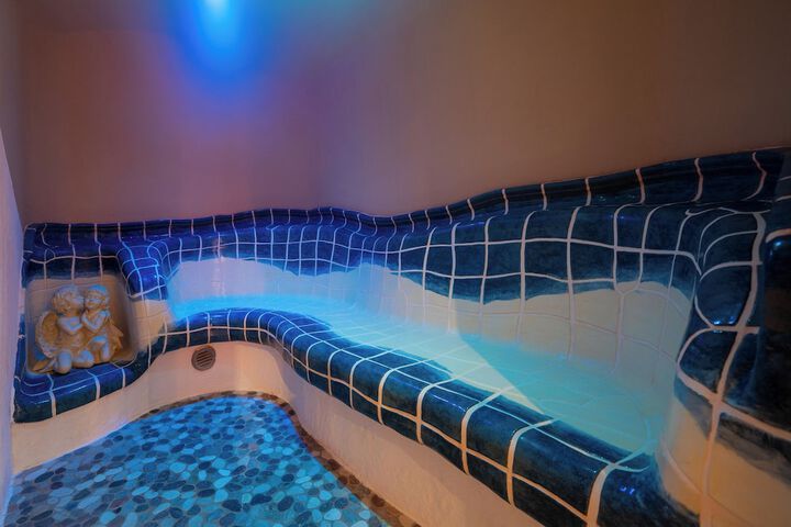 Spa 11 of 31